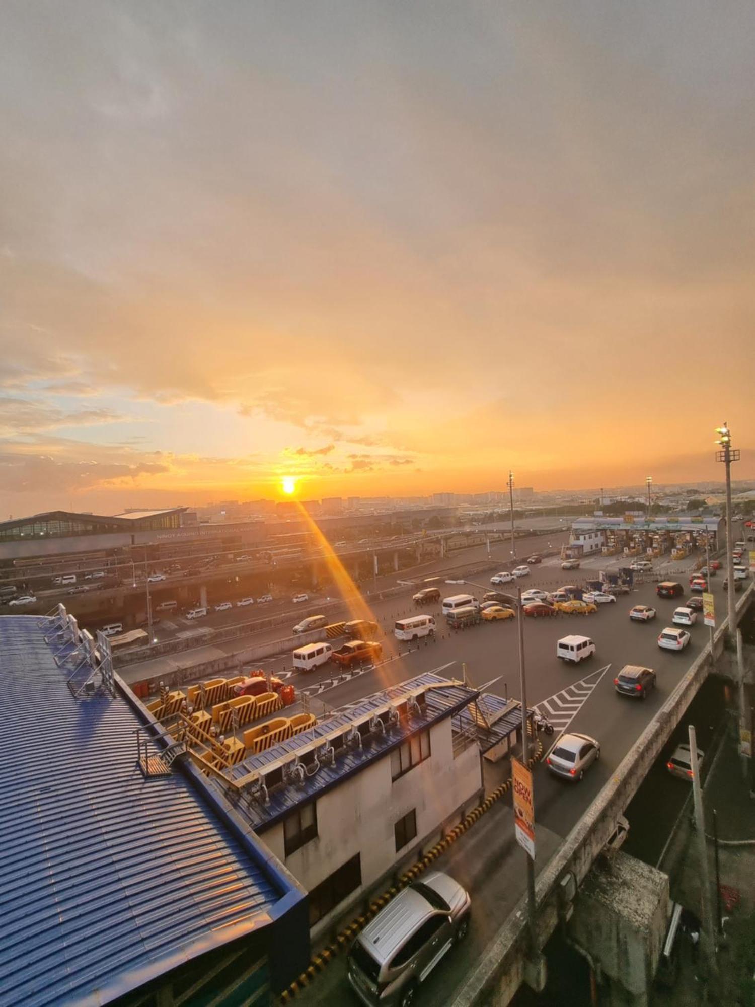 Palm Tree Condos Near Mnl Airport Terminal 3 By Elr مانيلا المظهر الخارجي الصورة